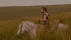 extant_GameOfThrones_1x02-TheKingsroad_0103