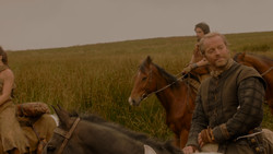 extant_GameOfThrones_1x02-TheKingsroad_0114
