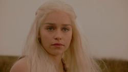 extant_GameOfThrones_1x02-TheKingsroad_0140