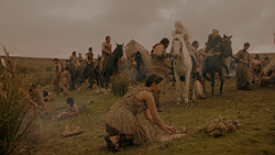 extant_GameOfThrones_1x02-TheKingsroad_0219