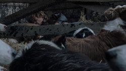 extant_GameOfThrones_1x02-TheKingsroad_0354