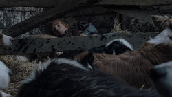 extant_GameOfThrones_1x02-TheKingsroad_0359