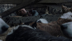 extant_GameOfThrones_1x02-TheKingsroad_0363