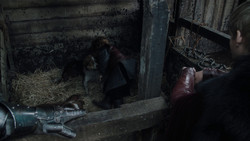 extant_GameOfThrones_1x02-TheKingsroad_0379
