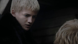 extant_GameOfThrones_1x02-TheKingsroad_0451