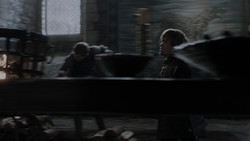extant_GameOfThrones_1x02-TheKingsroad_0533