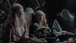 extant_GameOfThrones_1x02-TheKingsroad_0566