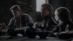 extant_GameOfThrones_1x02-TheKingsroad_0625