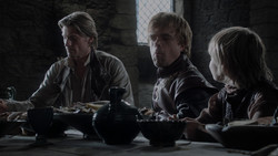 extant_GameOfThrones_1x02-TheKingsroad_0626