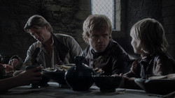 extant_GameOfThrones_1x02-TheKingsroad_0643