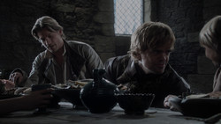 extant_GameOfThrones_1x02-TheKingsroad_0646