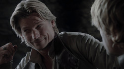 extant_GameOfThrones_1x02-TheKingsroad_0659