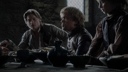 extant_GameOfThrones_1x02-TheKingsroad_0684