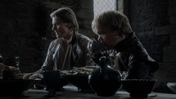 extant_GameOfThrones_1x02-TheKingsroad_0694