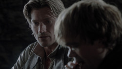 extant_GameOfThrones_1x02-TheKingsroad_0701