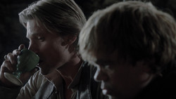 extant_GameOfThrones_1x02-TheKingsroad_0709