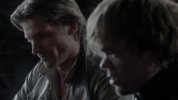 extant_GameOfThrones_1x02-TheKingsroad_0727