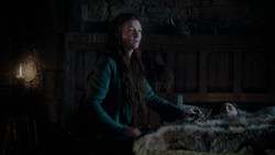 extant_GameOfThrones_1x02-TheKingsroad_0790