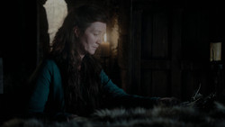 extant_GameOfThrones_1x02-TheKingsroad_0994