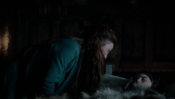 extant_GameOfThrones_1x02-TheKingsroad_1008
