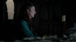 extant_GameOfThrones_1x02-TheKingsroad_1017