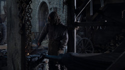 extant_GameOfThrones_1x02-TheKingsroad_1037