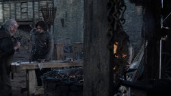 extant_GameOfThrones_1x02-TheKingsroad_1042