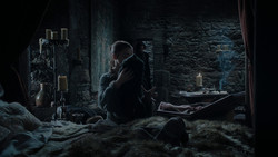 extant_GameOfThrones_1x02-TheKingsroad_1230