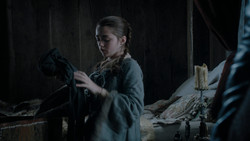 extant_GameOfThrones_1x02-TheKingsroad_1242