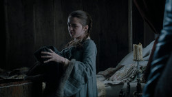 extant_GameOfThrones_1x02-TheKingsroad_1244