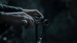 extant_GameOfThrones_1x02-TheKingsroad_1334