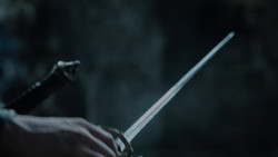 extant_GameOfThrones_1x02-TheKingsroad_1335