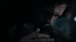 extant_GameOfThrones_1x02-TheKingsroad_1654
