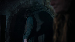 extant_GameOfThrones_1x02-TheKingsroad_1691