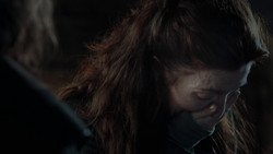 extant_GameOfThrones_1x02-TheKingsroad_1816