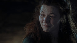extant_GameOfThrones_1x02-TheKingsroad_1858