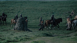extant_GameOfThrones_1x02-TheKingsroad_1974