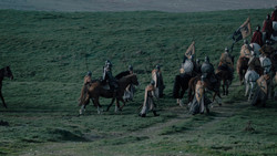 extant_GameOfThrones_1x02-TheKingsroad_1982