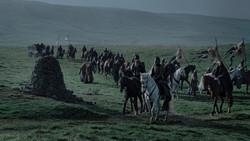 extant_GameOfThrones_1x02-TheKingsroad_2001