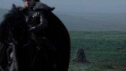 extant_GameOfThrones_1x02-TheKingsroad_2139