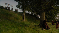 extant_GameOfThrones_1x02-TheKingsroad_2158