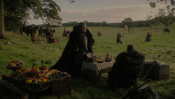 extant_GameOfThrones_1x02-TheKingsroad_2175