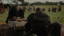extant_GameOfThrones_1x02-TheKingsroad_2189