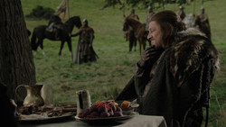 extant_GameOfThrones_1x02-TheKingsroad_2220