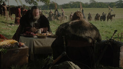 extant_GameOfThrones_1x02-TheKingsroad_2349