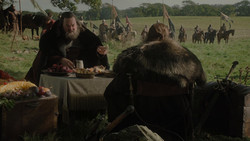 extant_GameOfThrones_1x02-TheKingsroad_2352