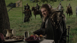 extant_GameOfThrones_1x02-TheKingsroad_2375