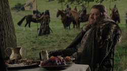 extant_GameOfThrones_1x02-TheKingsroad_2472