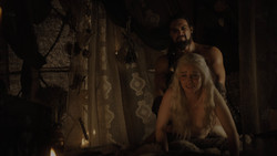 extant_GameOfThrones_1x02-TheKingsroad_2547