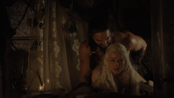 extant_GameOfThrones_1x02-TheKingsroad_2556